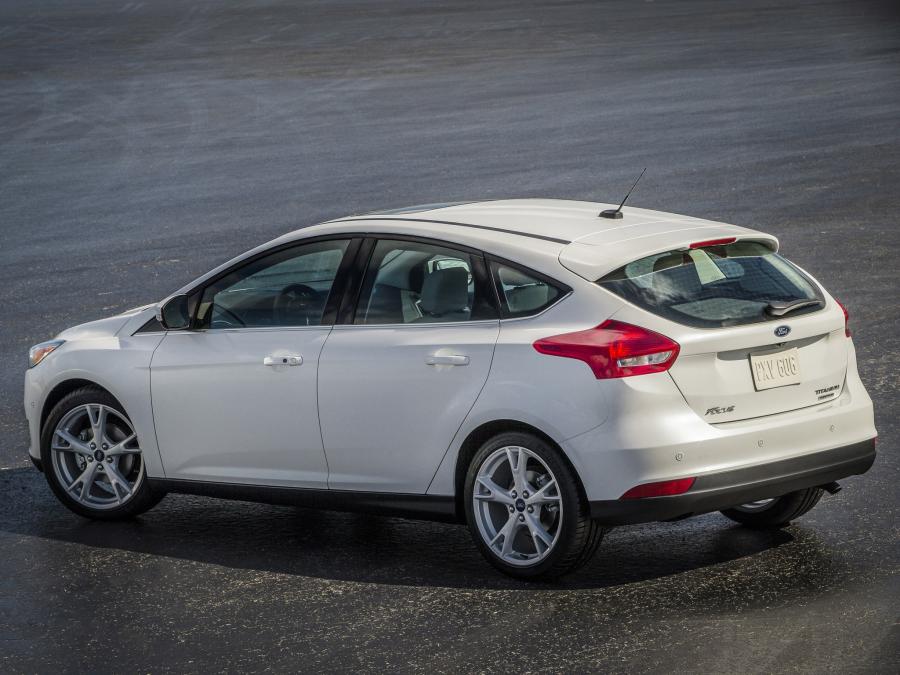  Ford Focus 2015 года  (US) (фото 2 из 9)